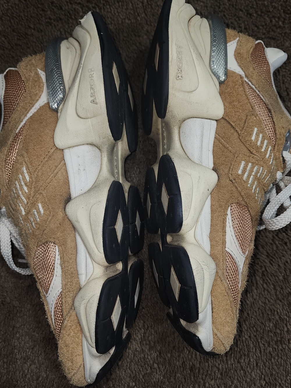 New Balance 9060's - Picture 9 of 10